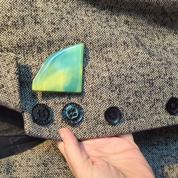 Glass art brooch pin, very eye catching for jacket / blazer lapel. NEW Jewellery - Picture 6 of 11